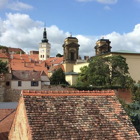 Apartmany Sebastian Mikulov Exteriör bild